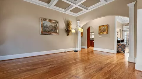 Living - 5560 Stoneleigh Dr, Suwanee, GA 30024 photo 2 of 5
