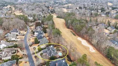 View/Area - 5560 Stoneleigh Dr, Suwanee, GA 30024 photo 3 of 4