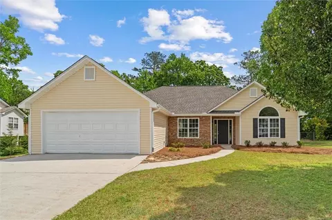 102 Pine Bark Dr, Villa Rica, GA 30180