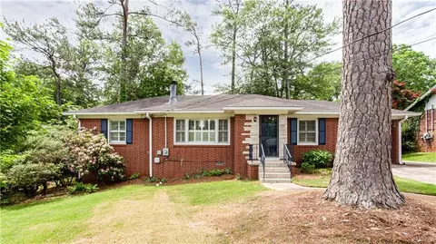 2227 Leafmore Dr, Decatur, GA 30033