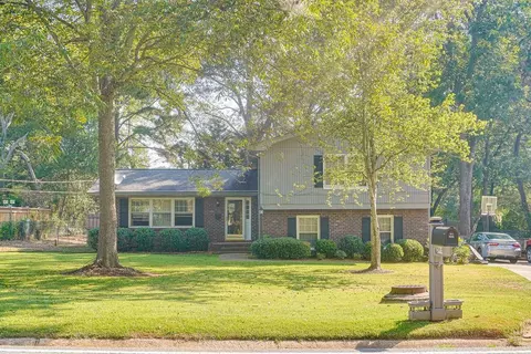 2621 Manor Pl, Ellenwood, GA 30294