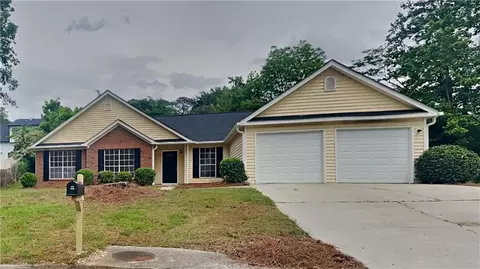 1229 Huntington Place Cir, Lithonia, GA 30058