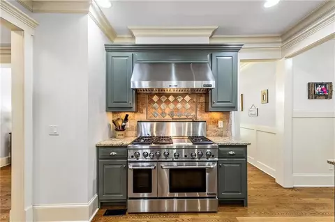 Kitchen - 255 Ashmere Ct, Tyrone, GA 30290 photo 3 of 5