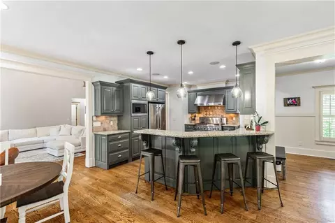 Kitchen - 255 Ashmere Ct, Tyrone, GA 30290 photo 4 of 5