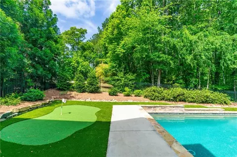 Exterior - 255 Ashmere Ct, Tyrone, GA 30290 photo 12 of 14