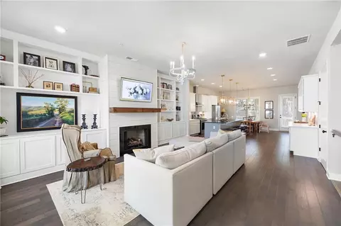 217 Napa Dr, Woodstock, GA 30188