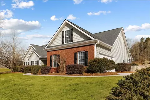17 Castleview Ct, Jefferson, GA 30549