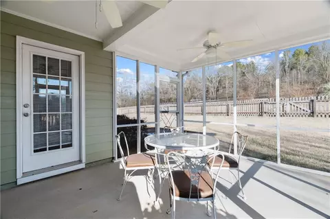 Exterior - 17 Castleview Ct, Jefferson, GA 30549 photo 7 of 12