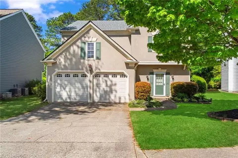 5010 Foxberry Ln, Roswell, GA 30075