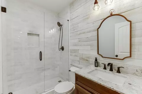Bath - 3939 Soft Wind Ter, Buford, GA 30518 photo 6 of 6