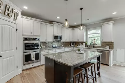 Kitchen - 3939 Soft Wind Ter, Buford, GA 30518 photo 4 of 13