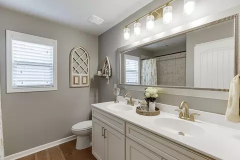 Bath - 3939 Soft Wind Ter, Buford, GA 30518 photo 4 of 6
