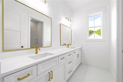 Bath - 3593 Perry Smith Rd, Monroe, GA 30656 photo 6 of 8