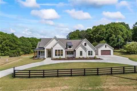Exterior - 3593 Perry Smith Rd, Monroe, GA 30656 photo 2 of 7
