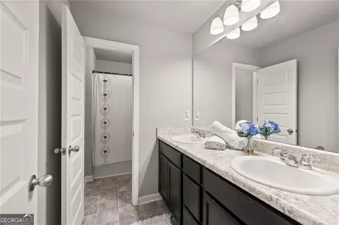 Entry Way - 99 Cedar Dr, Pendergrass, GA 30567 photo 2 of 2