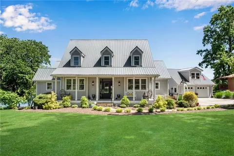 2176 Pine Lake Rd, Hiawassee, GA 30546