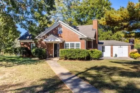 2896 Toney Dr, Decatur, GA 30032