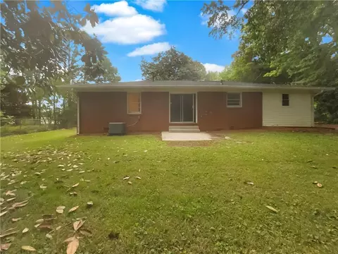 Exterior - 4261 E Conley Rd, Conley, GA 30288 photo 4 of 4