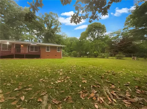 Exterior - 4261 E Conley Rd, Conley, GA 30288 photo 2 of 4