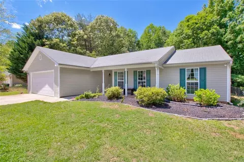 333 Ivy Hills Cir, Mount Airy, GA 30563