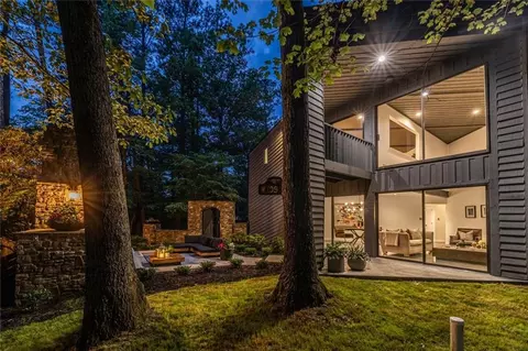 4052 Loch Highland Pass NE, Roswell, GA 30075