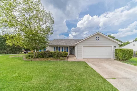 463 Rebekah Dr, Bethlehem, GA 30620