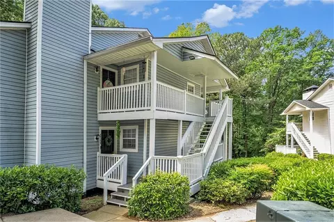 2748 Suwanee Way SE, Marietta, GA 30067