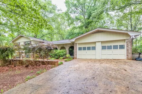 2288 Hudson Dr SW, Lilburn, GA 30047