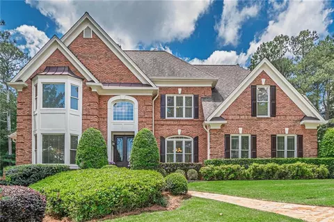 9810 Foxworth Dr, Alpharetta, GA 30022
