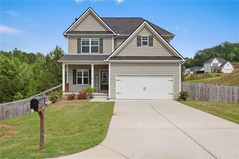 616 Huntington Ln, Cornelia, GA 30531