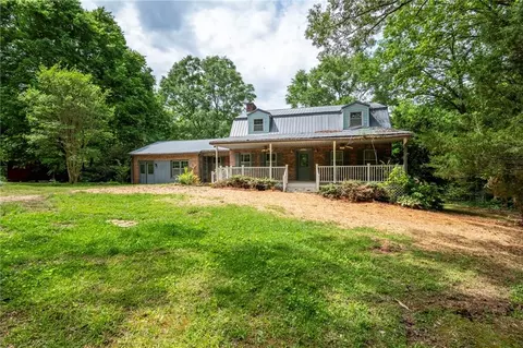 2620 High Shoals Rd, Dallas, GA 30132