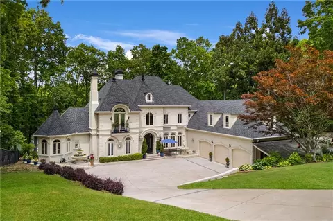 3182 Deepwater Dr, Gainesville, GA 30506