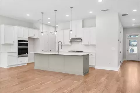 2556 Silver Star Dr NE, Marietta, GA 30066