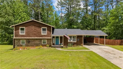 173 Avalon Way, Riverdale, GA 30274