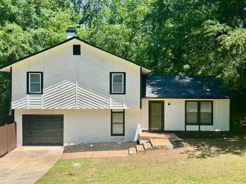 3988 Chimney Ridge Dr, Ellenwood, GA 30294