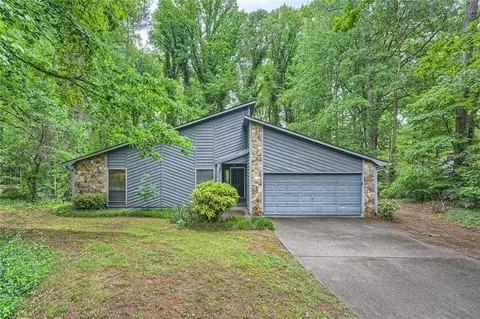 1515 Barrier Rd, Marietta, GA 30066