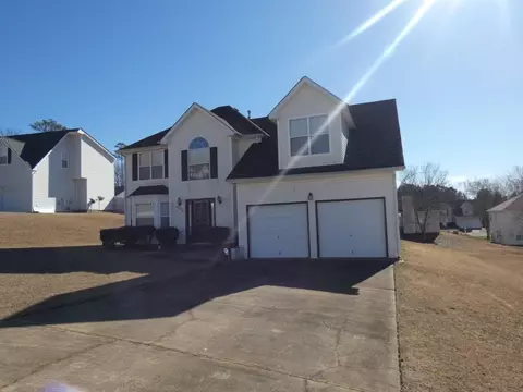 6179 Swabia Ln, Stone Mountain, GA 30087