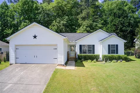 333 Mary Alice Dr, Winder, GA 30680