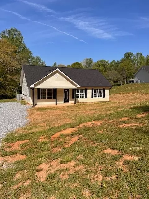108 Pine Corner Dr, Dahlonega, GA 30533