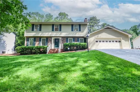 1206 Tred Avon Way SW, Lilburn, GA 30047