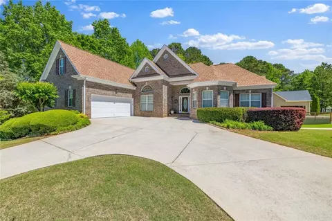 321 Vantage Dr, Jefferson, GA 30549