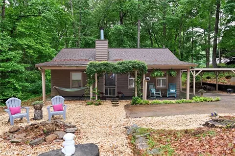 9305 Dogwood Pl, Gainesville, GA 30506