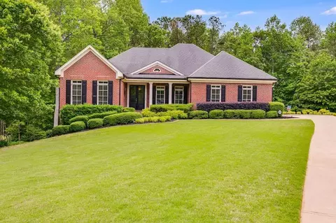 7511 Biltmore Ln, Douglasville, GA 30135