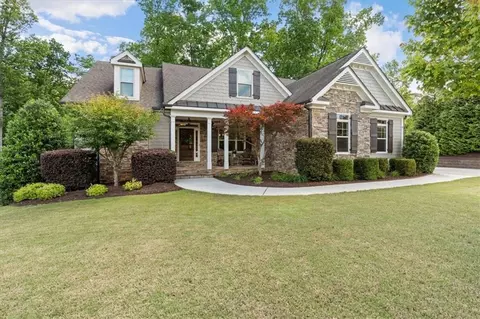 1686 Brooks Farm Dr NW, Acworth, GA 30101