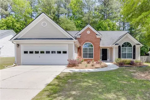 2175 Charleston Oak Cir, Lawrenceville, GA 30043