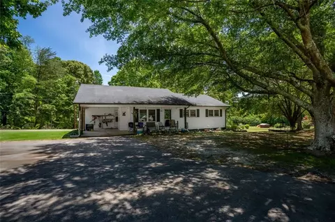 5519 Latty Rd, Lula, GA 30554