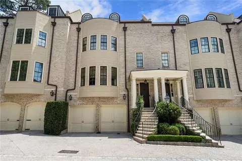 122 Old Ivy Rd NE #17, Atlanta, GA 30342