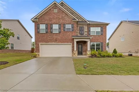 3825 Sycamore Hill Dr, Loganville, GA 30052