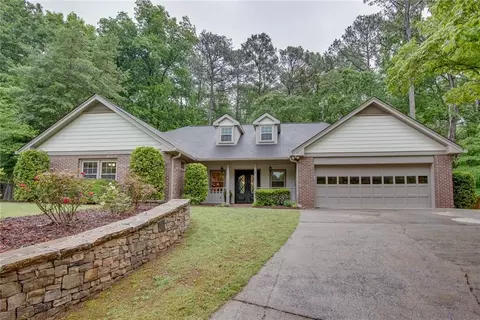 4204 Amberglade Ct, Peachtree Corners, GA 30092