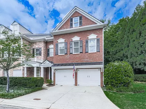 5605 Waters Edge Trl, Roswell, GA 30075
